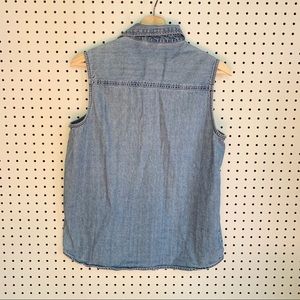 GAP Tops - Vintage Gap Denim Sleeveless Shirt GAP Tops - Vintage Gap Denim Sleeveless Shirt